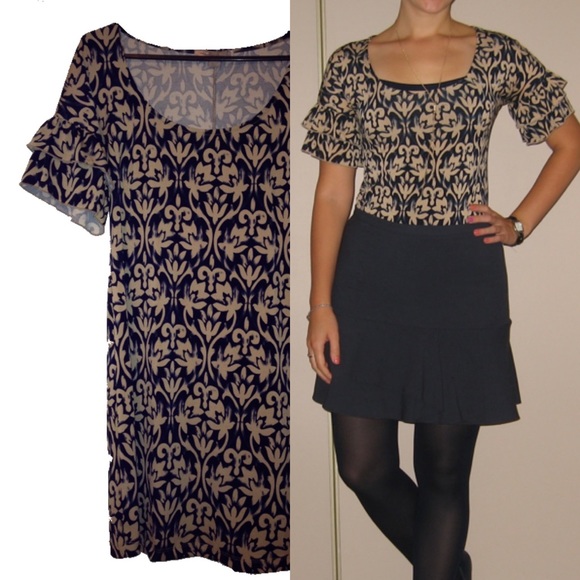 Damask printed tunic with flutter sleeves - Picture 5 of 5